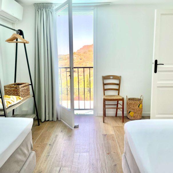 39 - ensuite to master